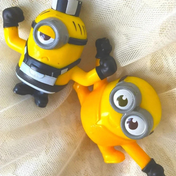 Minions Action Figure Miniature Toys Set of 2 - Picture 1 of 5